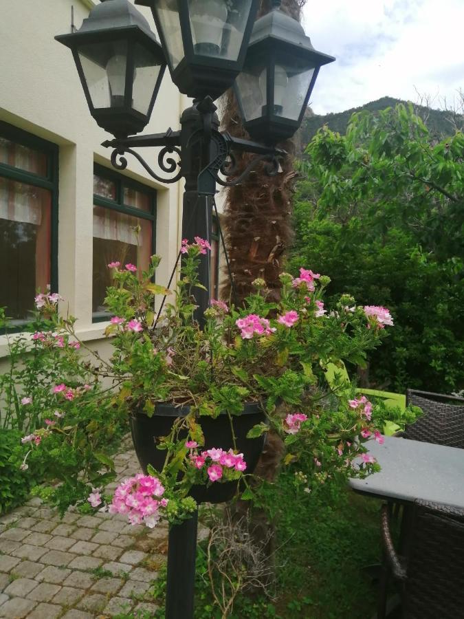 La Mirabelle-Casteil Country House Pension Buitenkant foto