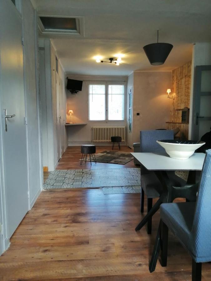 La Mirabelle-Casteil Country House Pension Buitenkant foto