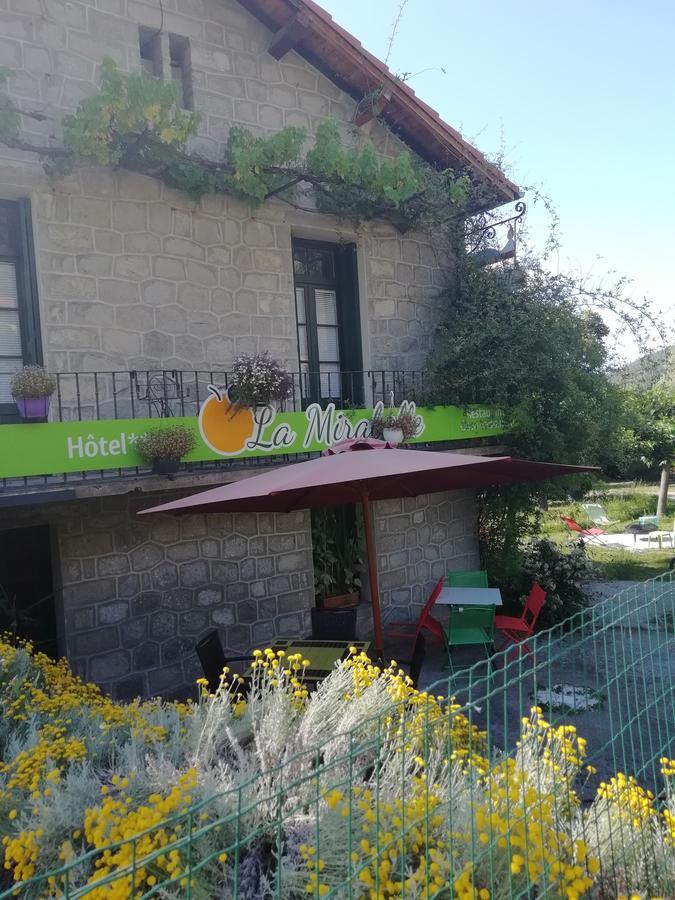 La Mirabelle-Casteil Country House Pension Buitenkant foto