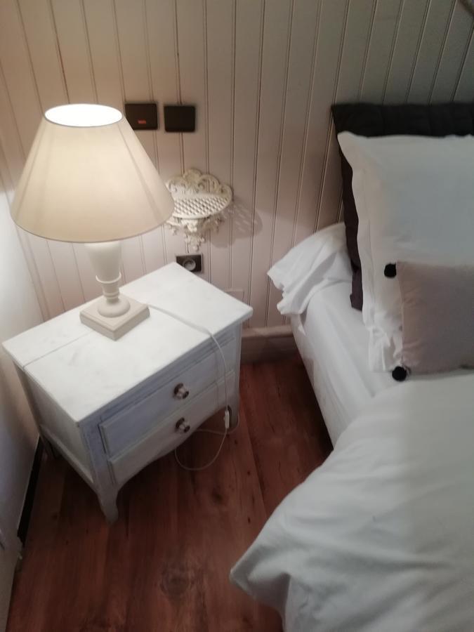 La Mirabelle-Casteil Country House Pension Buitenkant foto